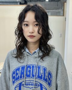 セミロングパーマ